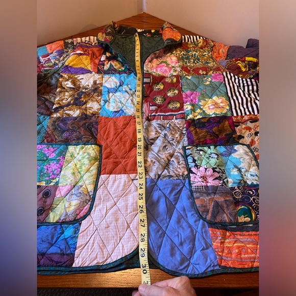 Colorful Patchwork Button-Up Silk Reversible jacket - Picture 5 of 7